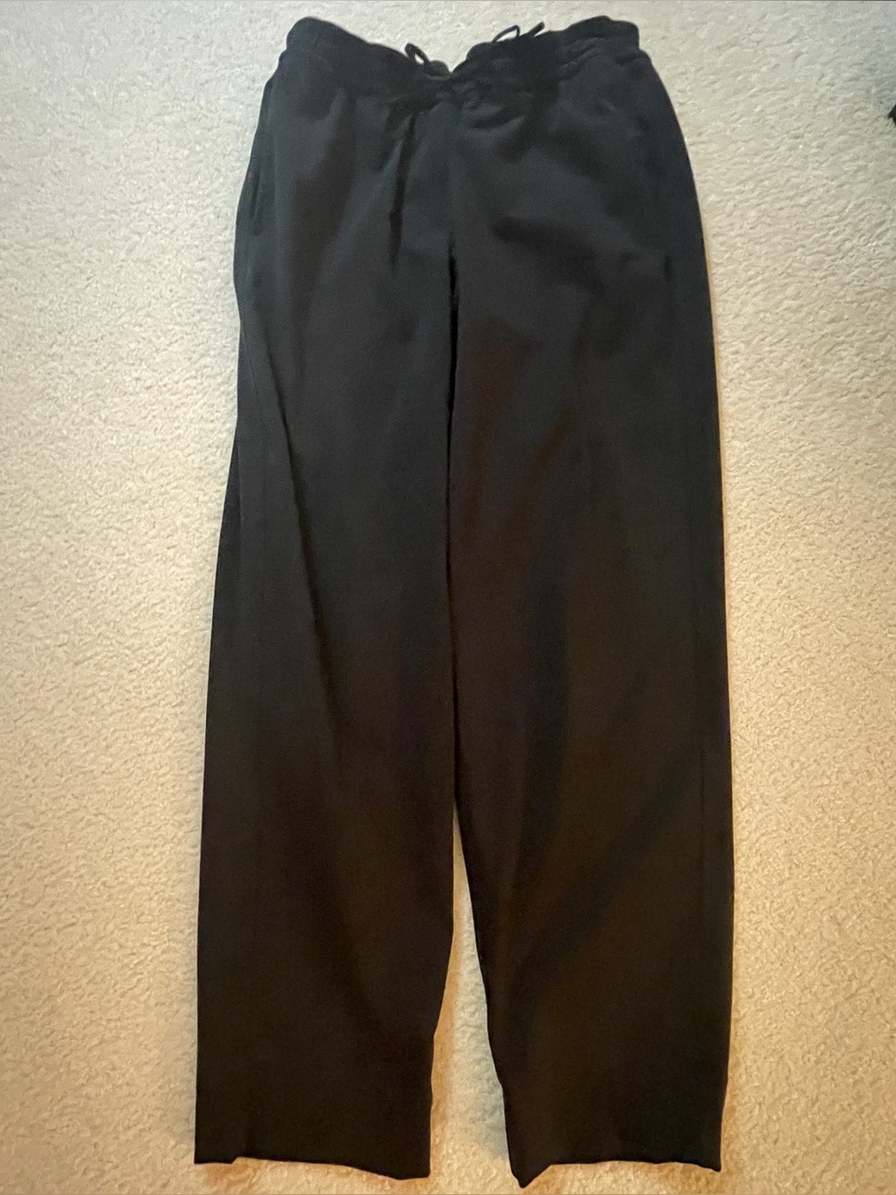 Lululemon Women Black Drawstring Tapered leg Pants inseam 27”